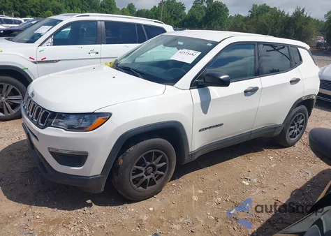 2018 Jeep Compass Sport Fwd z USA, uszkodzony, nr VIN 3C4NJCABXJT123085